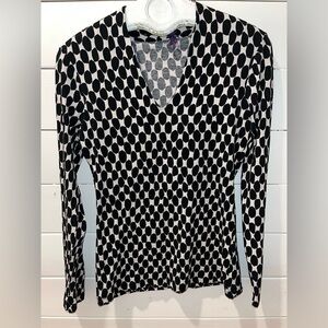 LAURÈL Black and White Patterned V-Neck Top – Size CAN 12